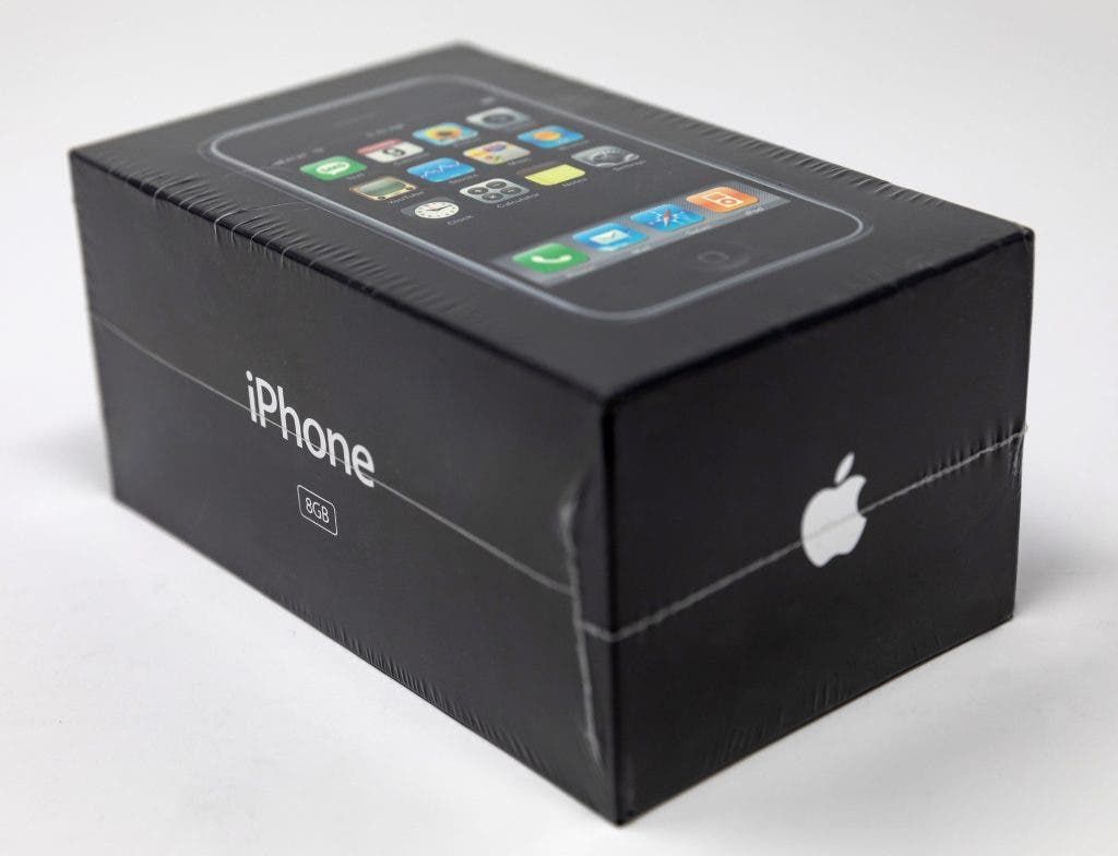 First Generation iPhone Just Sold For Almost $40,000