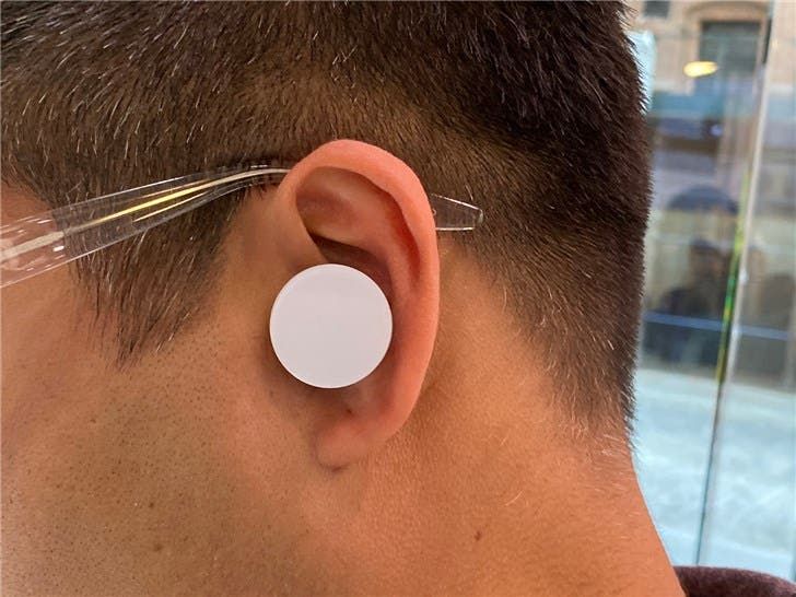 Microsoft Surface EarBuds Support All Voice Assistants