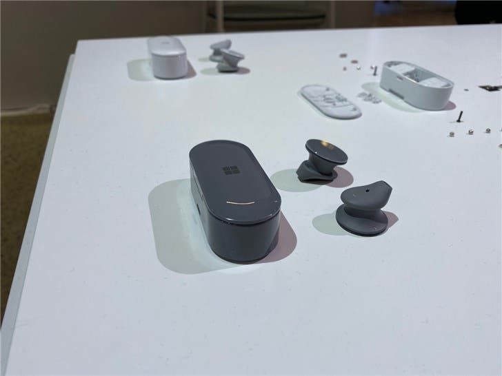 Microsoft Launched Surface Earbuds With Futuristic Design
