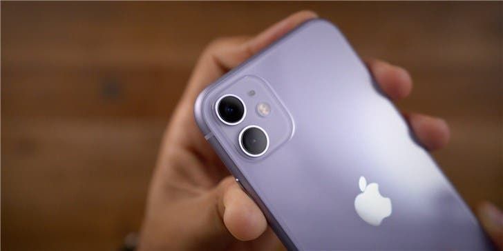 The upcoming iPhone SE 3 will receive a 6-inch screen and Touch ID