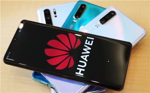 Huawei's smartphone shipments may hit 230 million units this year