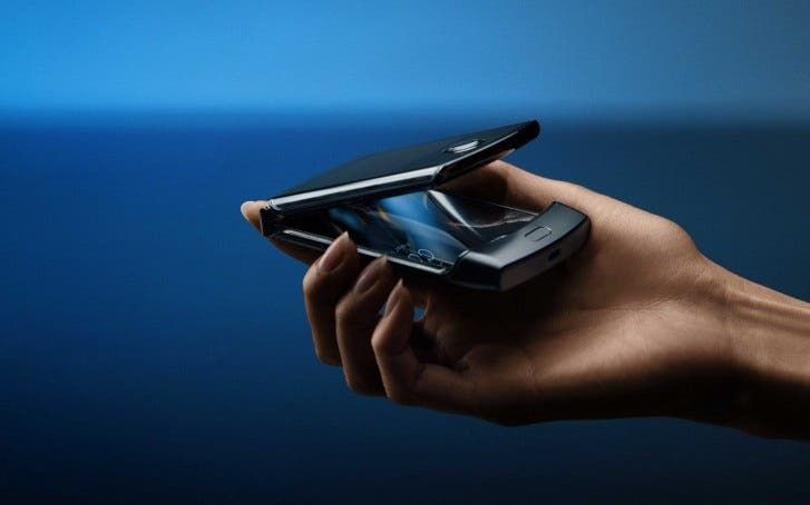 Samsung Galaxy Fold 2 will have a small secondary display