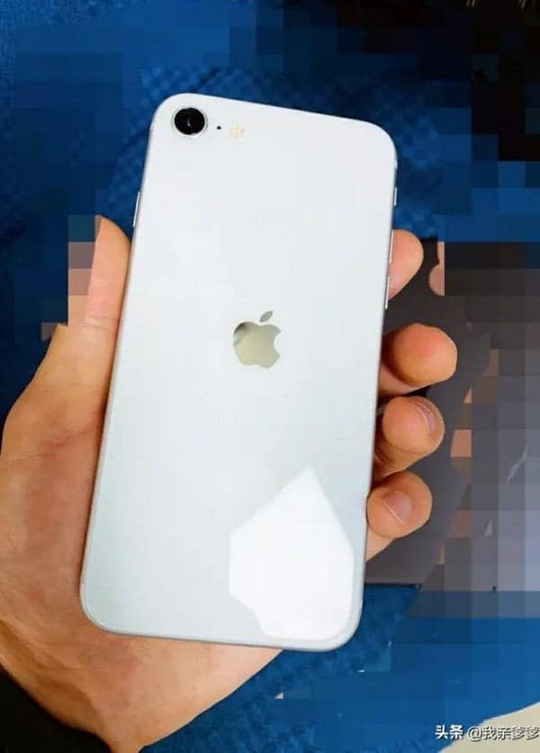 iPhone 9 (Aka iPhone SE 2) Leaked In A Spy Photo Once Again