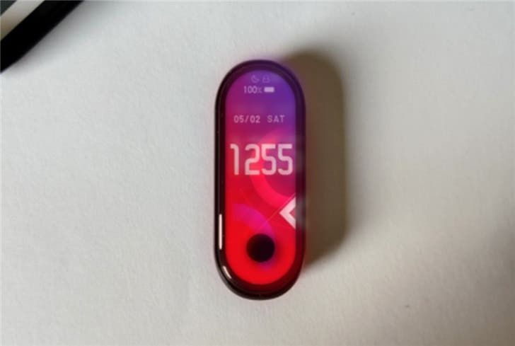 Probably fake leak image with a punch-hole camera