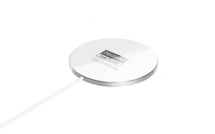 Wireless chargers with Realme MagDart magnets showed in images