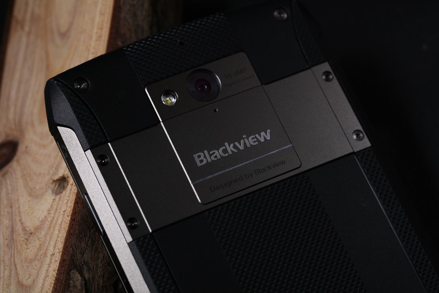 Win a Blackview BV8000 Pro and other accessories at Blackview's Summer Giveaway