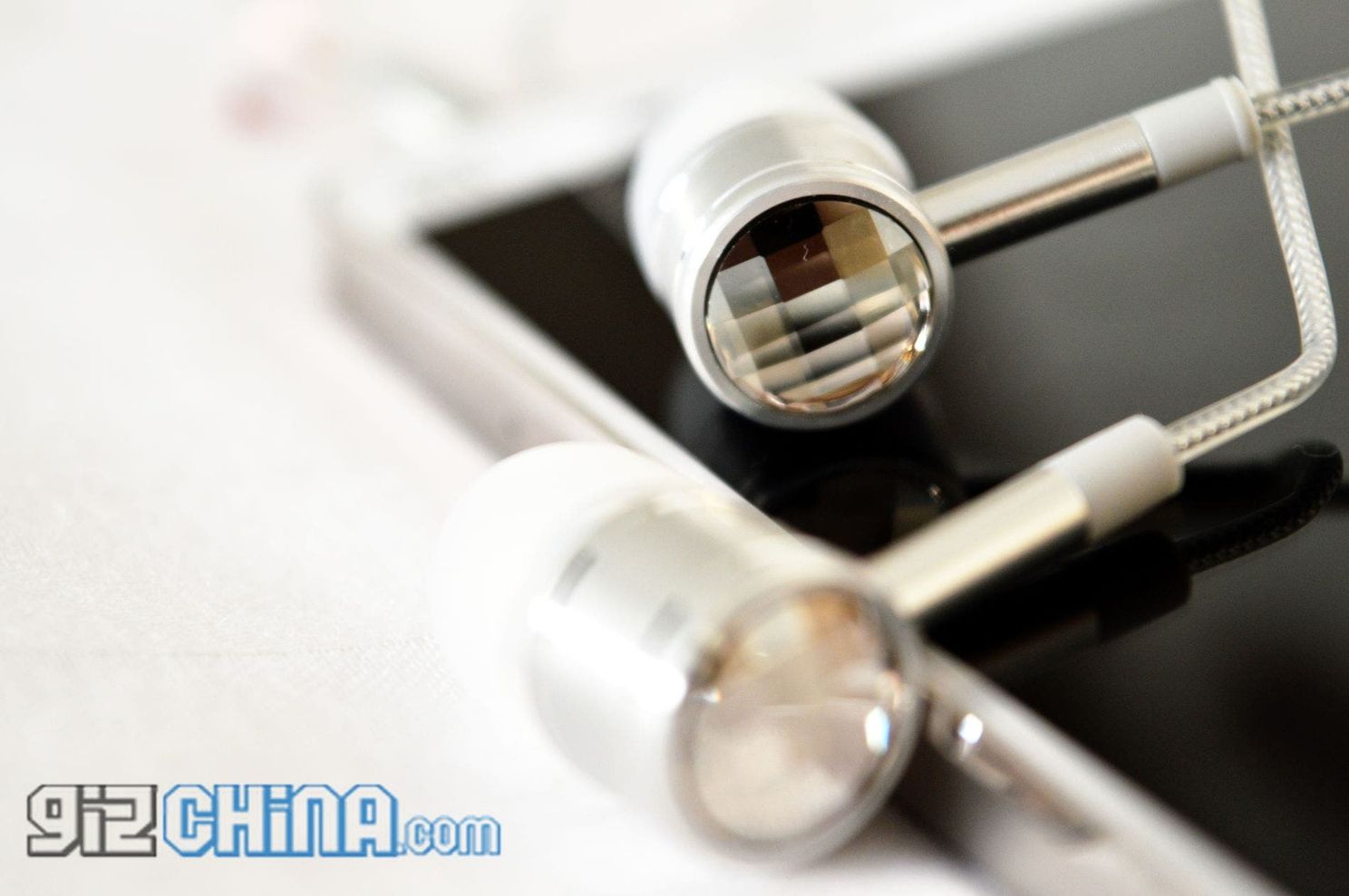 1 More Design Piston earphones review