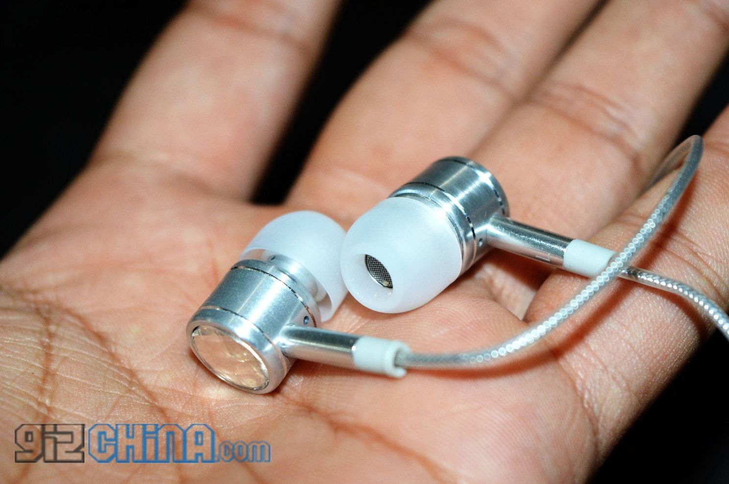 1 More Design Piston earphones review