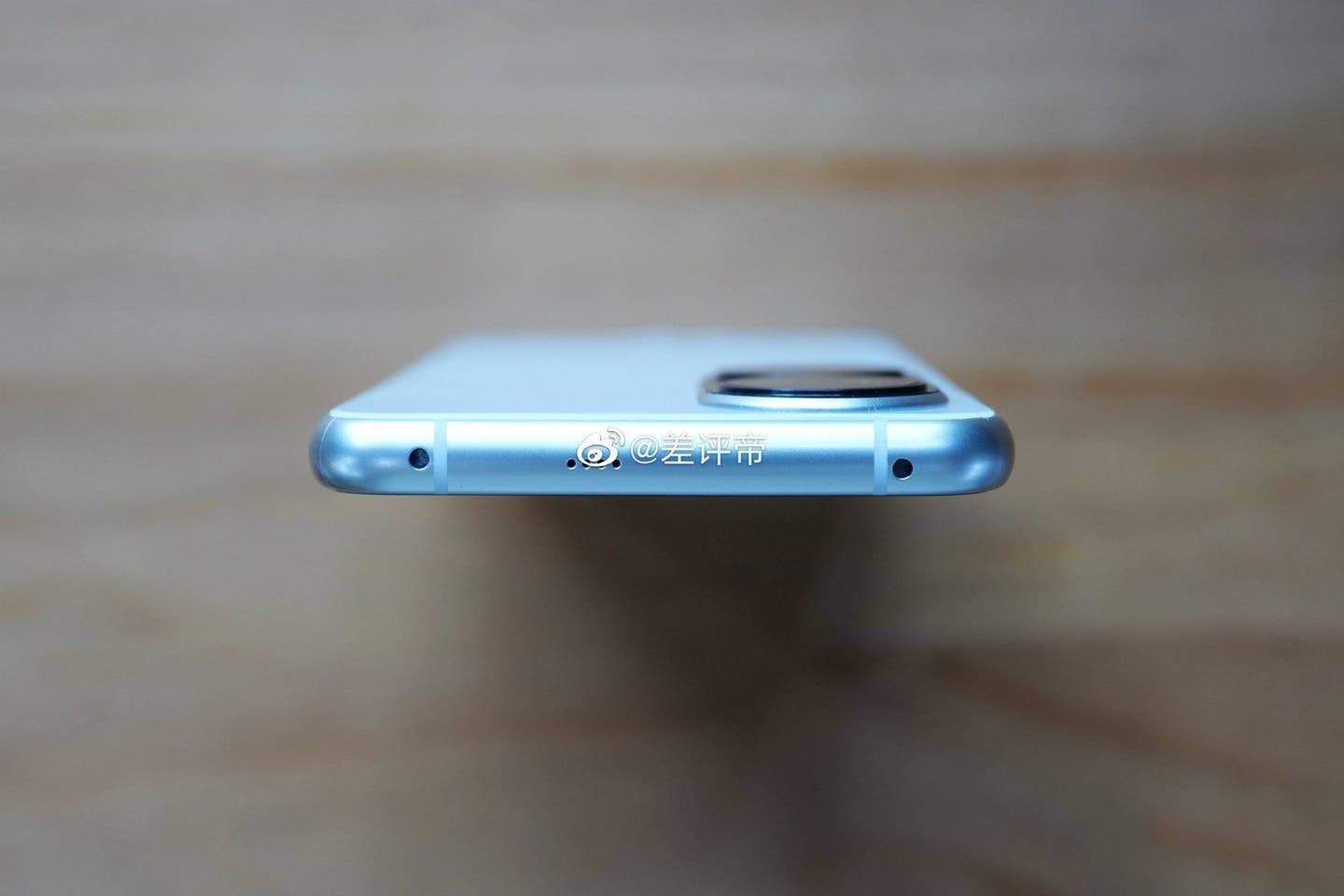 Huawei P50 Black Leaked In Real Photo, Hinting At Upcoming Launch