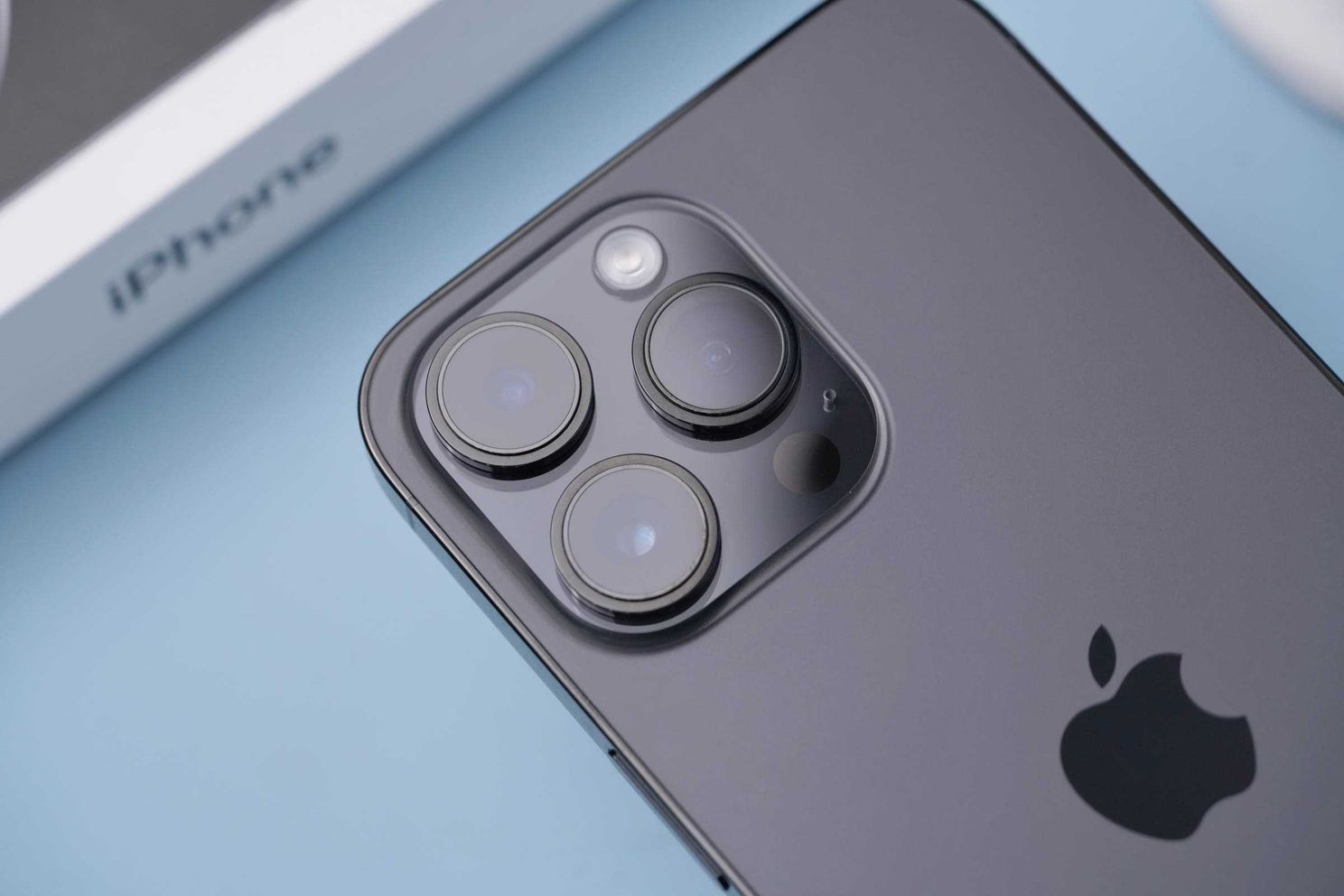 Samsung will have a touch on the iPhone 15 smartphones