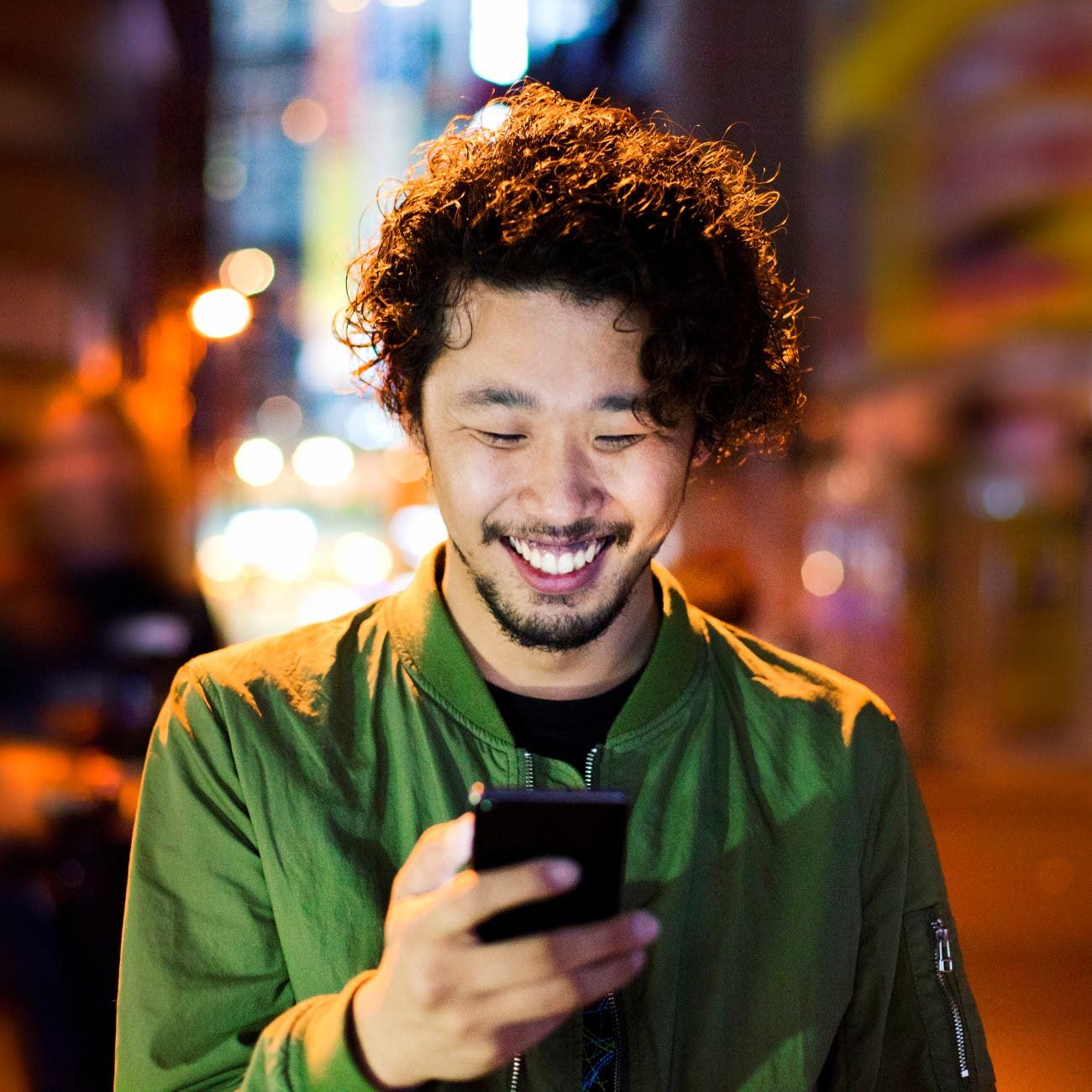 UMi Z: A closer look at the Selfie Soft Light and Dual Focus system
