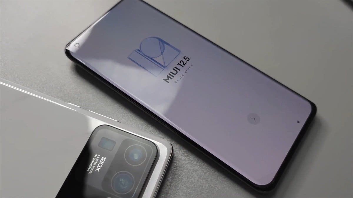 Massive Xiaomi Mi 11 Ultra leak:  120x camera and a tiny secondary screen