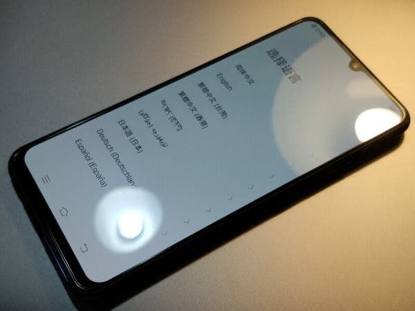 VIVO Z5 Leaked In Real Photos, Showing Stylish Look and More