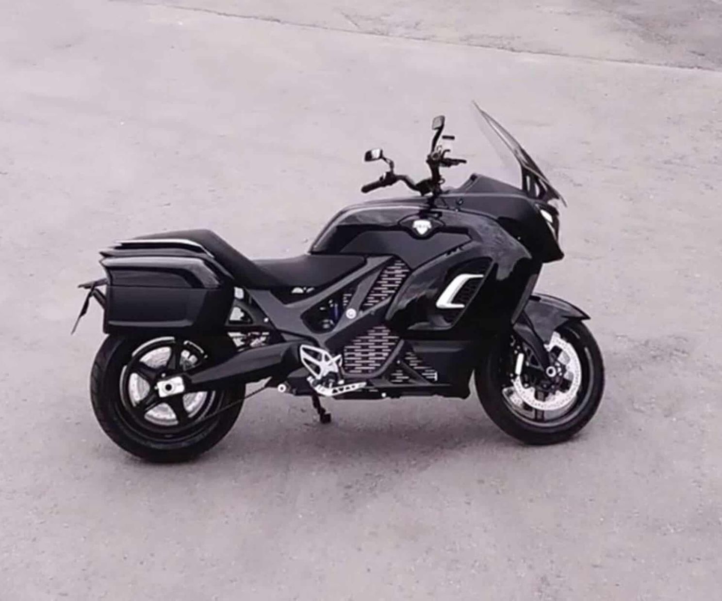 Aurus Merlon, A Russian Motocycle Is In Tests