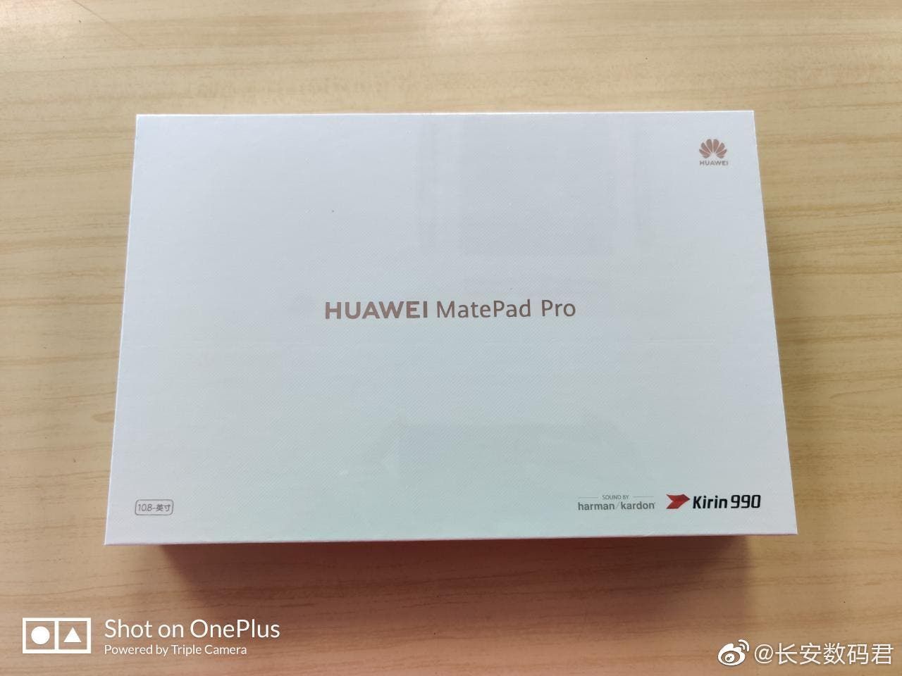 Huawei MatePad Pro in Live Photo: Will Feature Reverse Wireless Charging