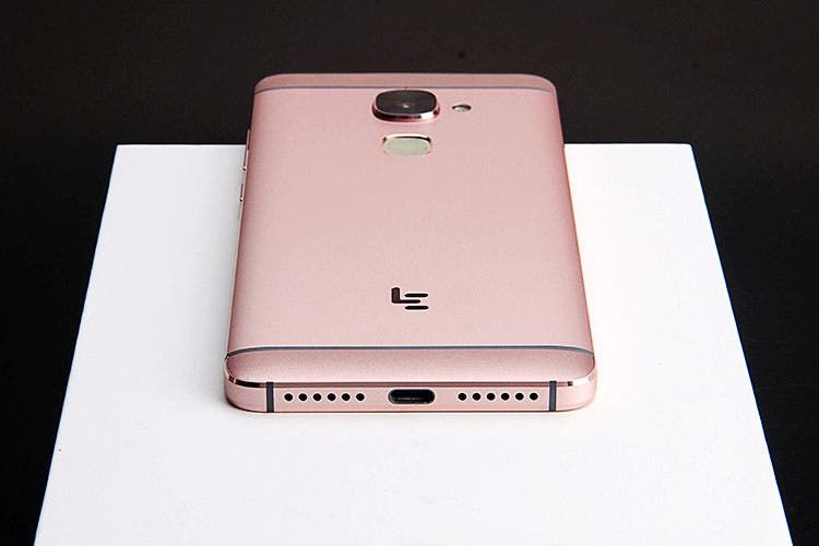 Few interesting phone models discounted on Lightinthebox