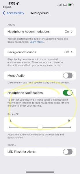 The iPhone 13 lacks noise canceling due to a bug in iOS 15
