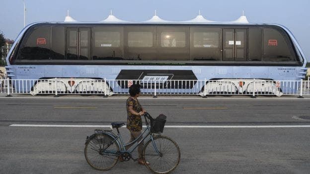 China’s “straddling bus” get’s first official public test