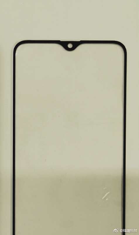 OPPO R17 With 'Beauty Tip' Design Leaked on Photos