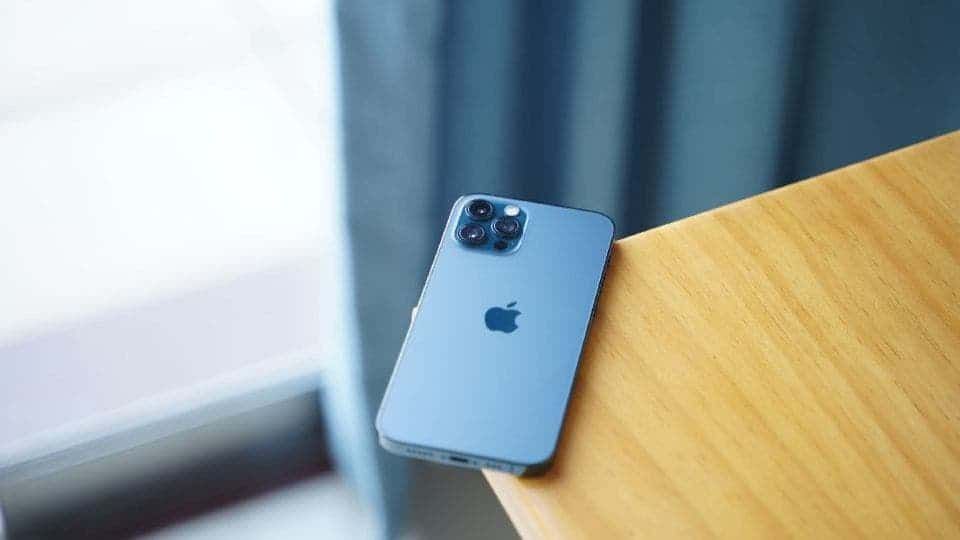 A Chinese company wants to ban iPhone production and sales