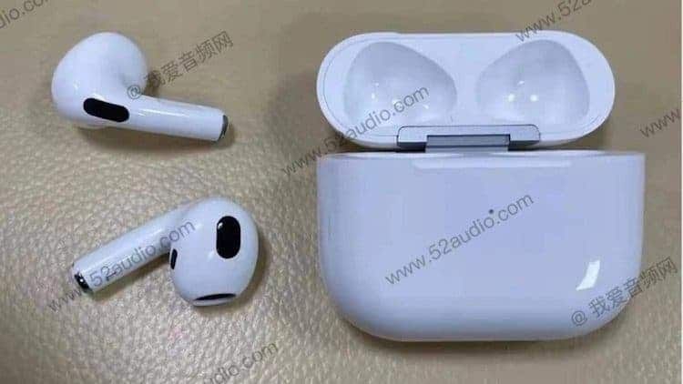 Apple AirPods 3 wireless headphones appeared in a live photo
