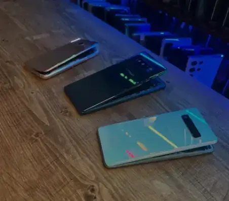 Samsung says it knew about battery bulging in Galaxy phones