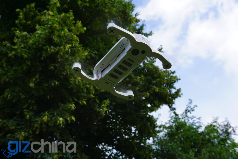 World first review with the Dobby foldable pocket drone!