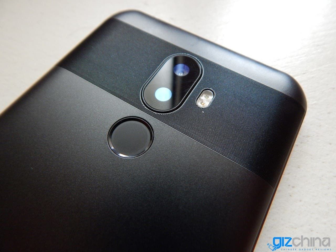 Oukitel U18 review: hail the notch, Android world