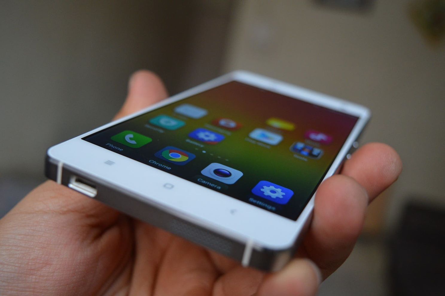 No.1 Mi4 review: When clones play catch-up
