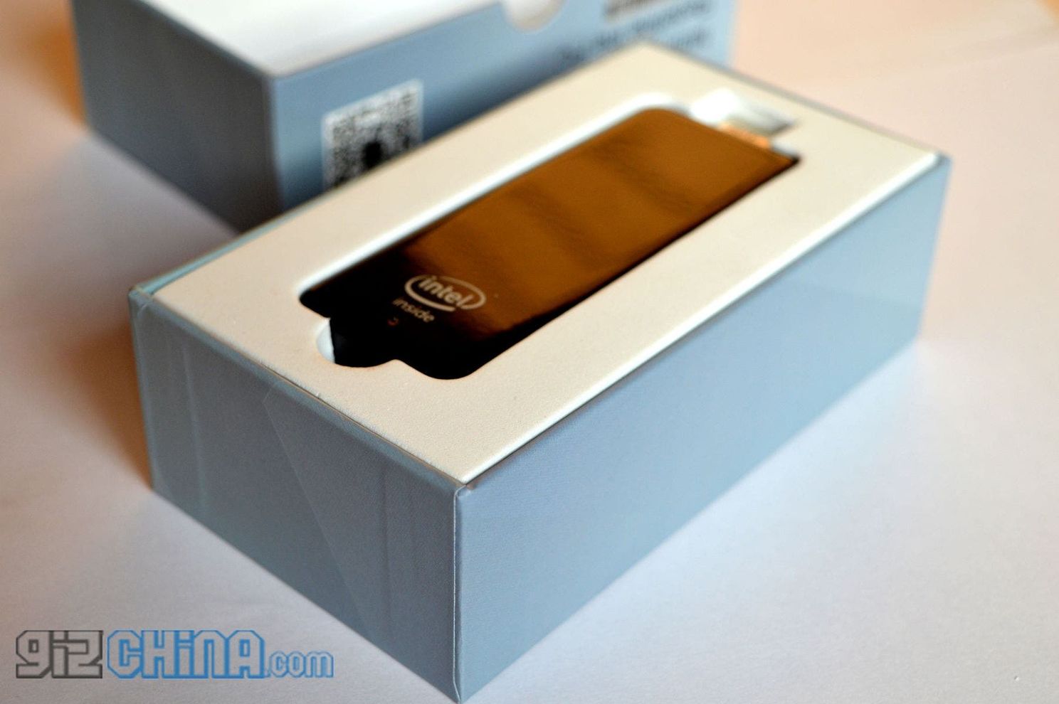 Unboxing the MeeGo Pad T01 TV stick: The world's smallest Windows PC!
