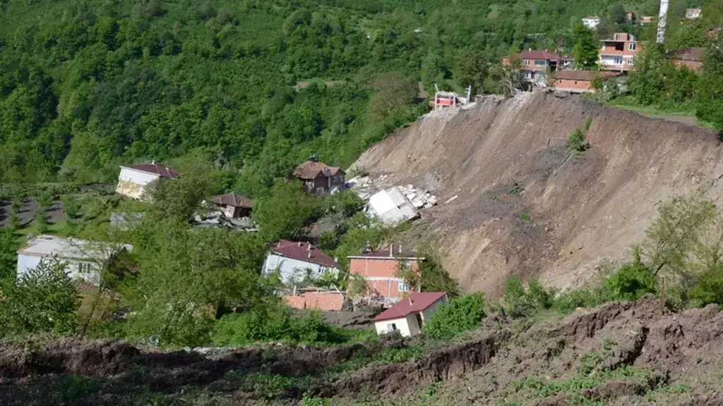 How to ensure emergency communication after a major disaster