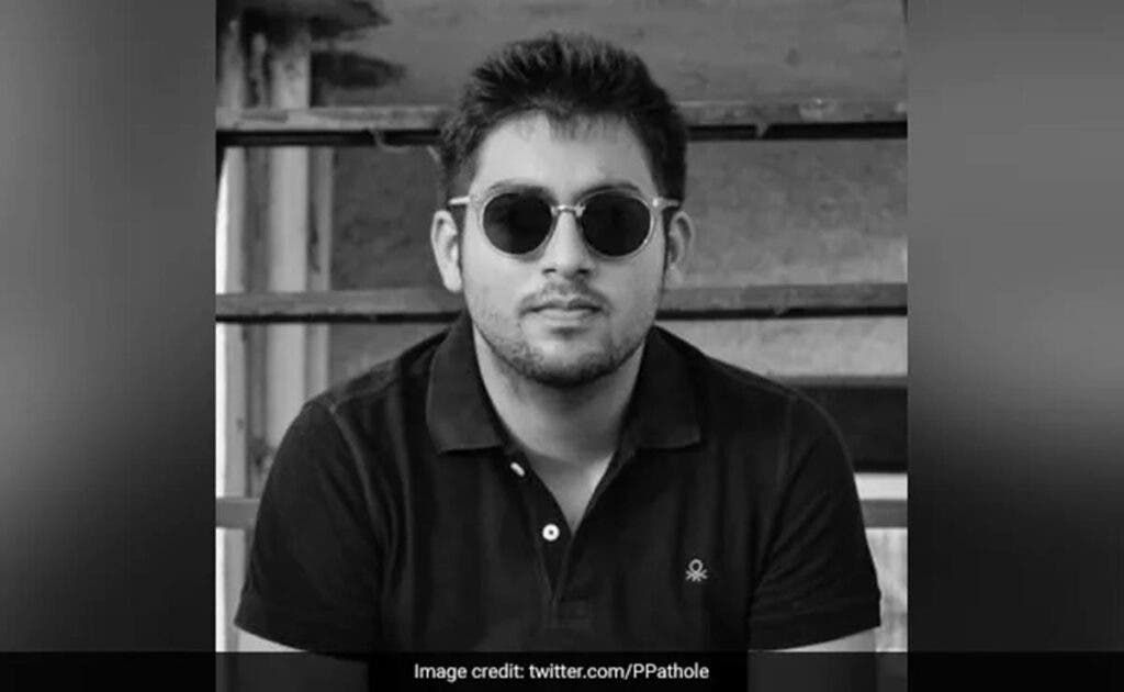 Why Did Elon Musk Slide Into DMs Of This 23-Year-Old Indian Techie?