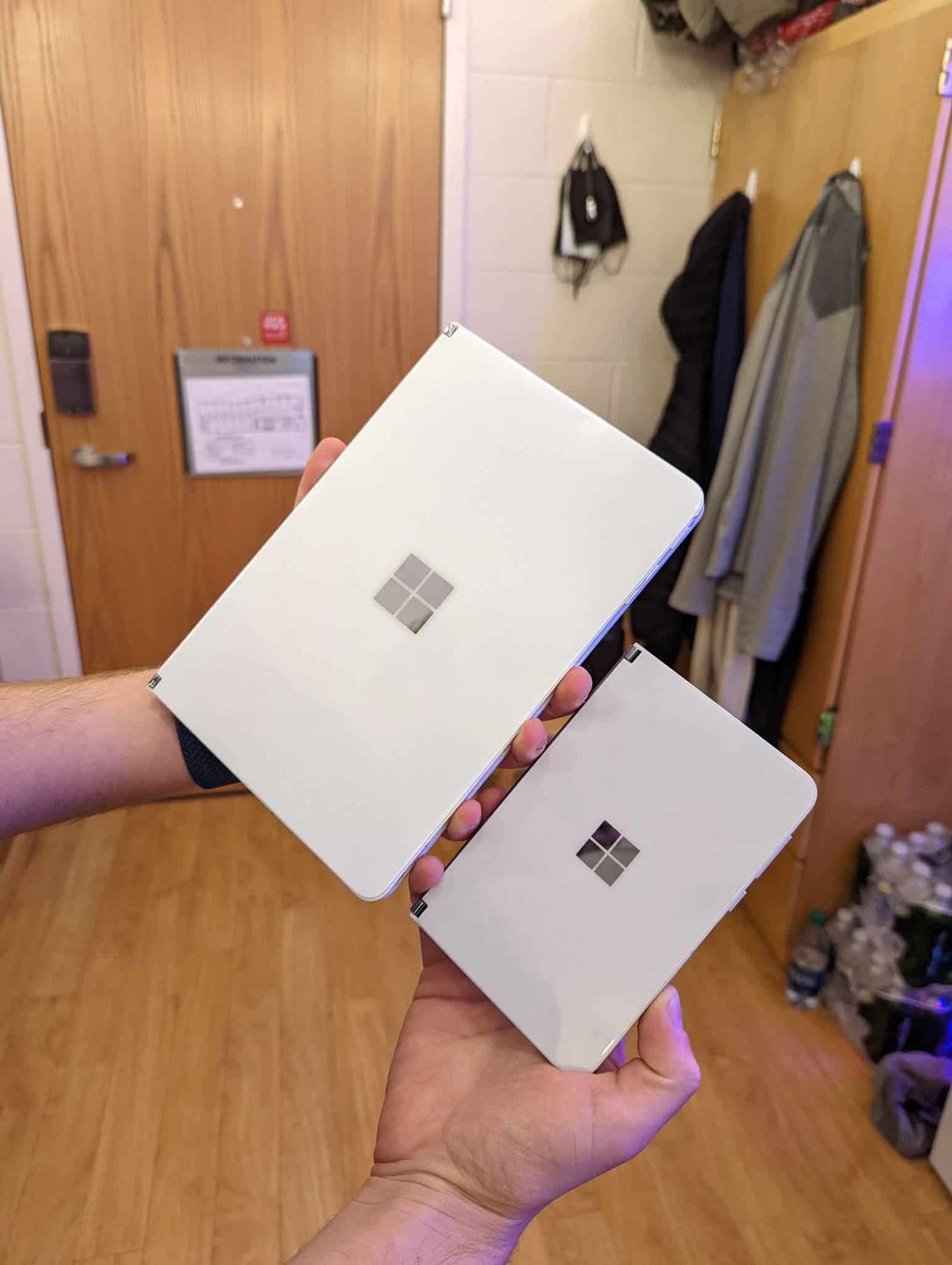 The first live photos of Microsoft Surface Neo with two screens appeared