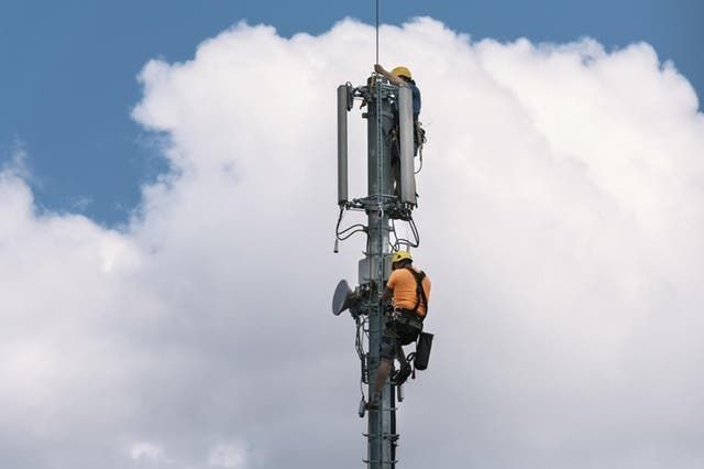 Swiss agency protest against 5G - says its radiation affects health & the environment