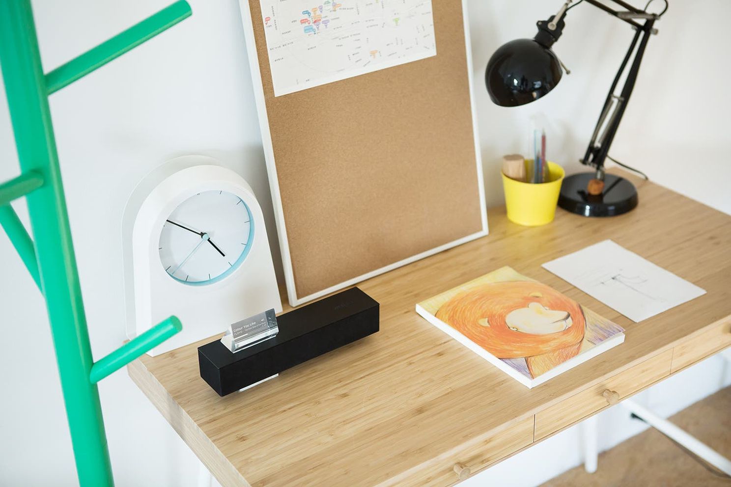 Meizu bumps the shipping of the Gravity floating speaker from Indiegogo