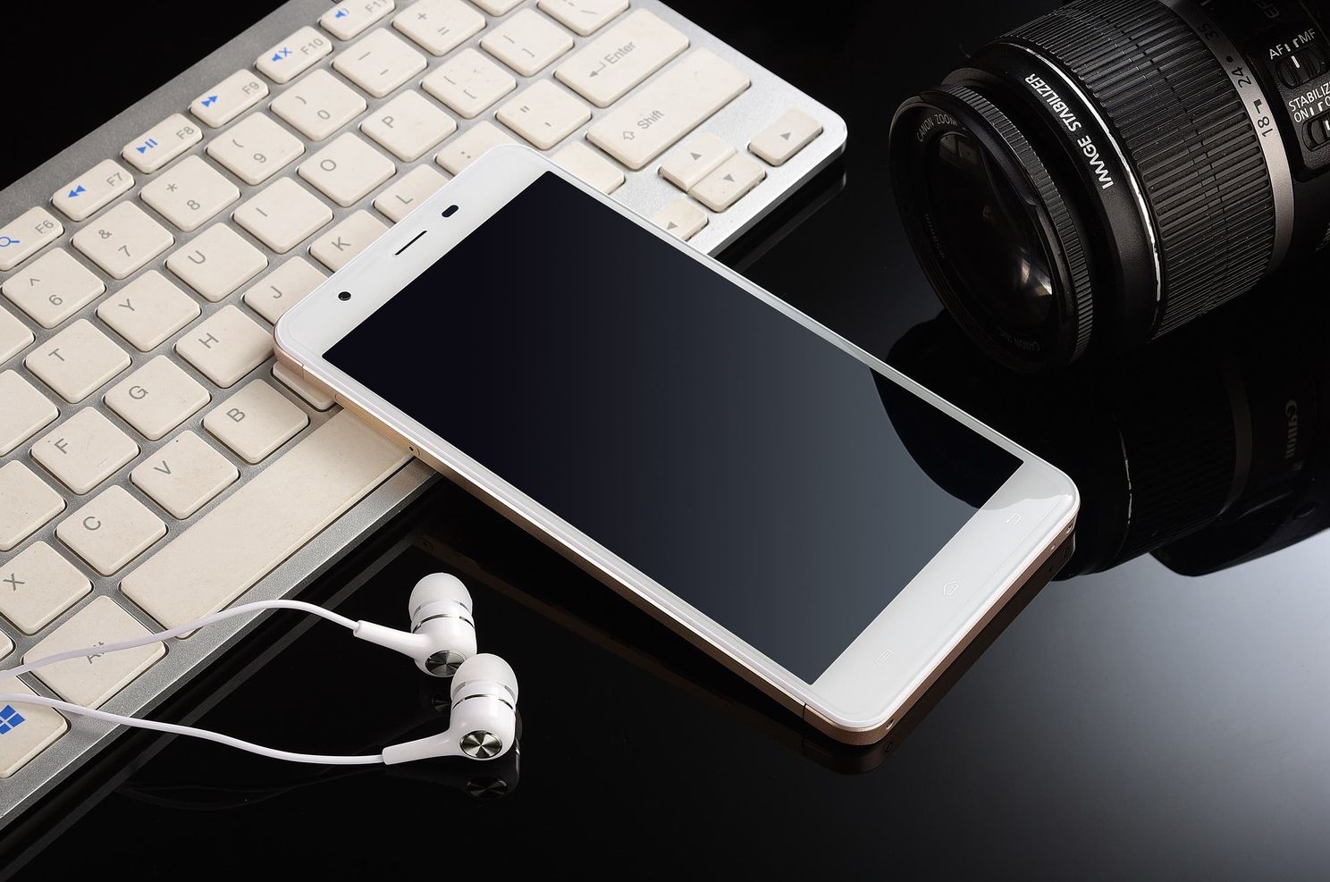 Gretel A6 Released With Brushed Metal Body
