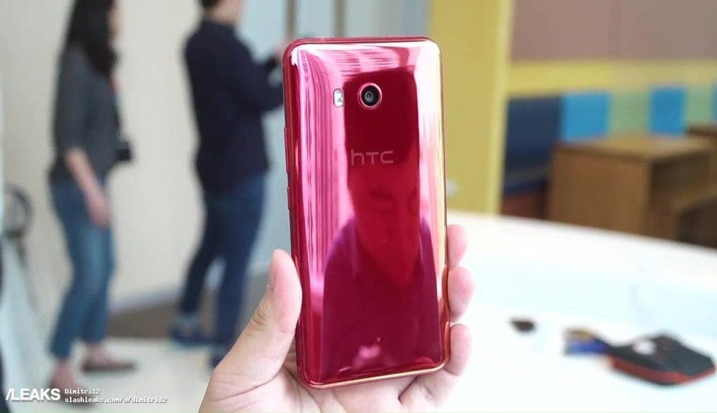 HTC U 11 leaked images appear, it looks really shiny!