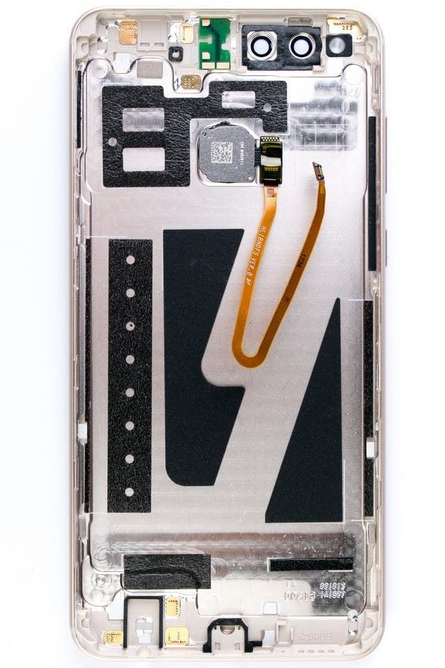 Photo Feature: Honor 7X Teardown