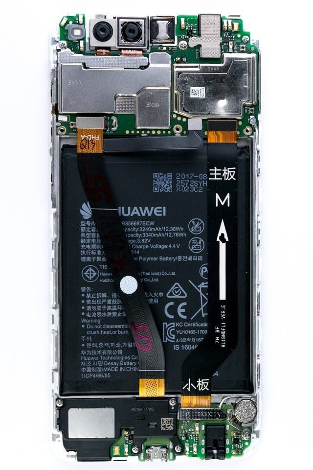 Photo Feature: Honor 7X Teardown