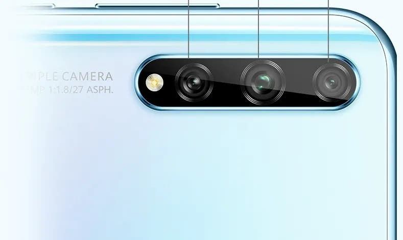 Huawei Enjoy 10s: mid-range phone with triple camera and in-screen fingerprint sensor