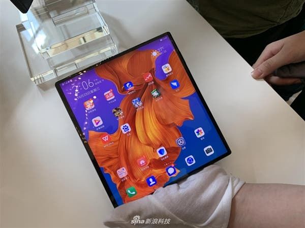 Why Was Huawei Mate X 5G Delayed? Learn About Reasons!