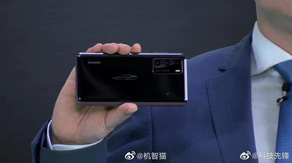 Huawei P40 customized version released - HiCar printed on the rear
