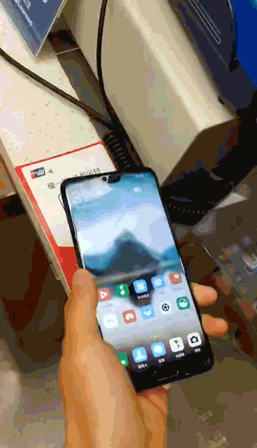 Huawei Pay Launches "Touch Payment"