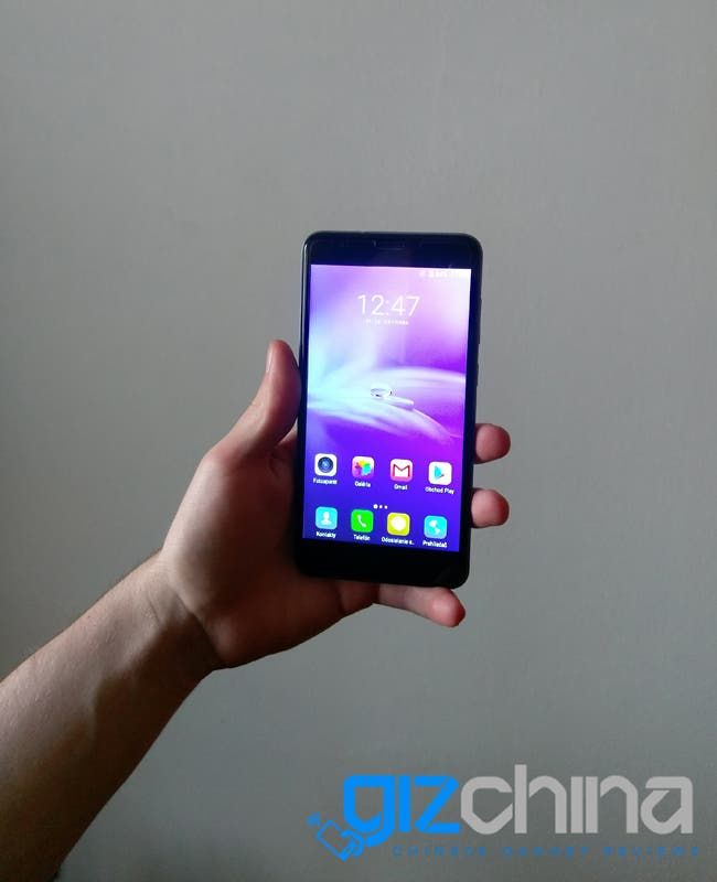 Blackview E7 review – modern starter phone for the beginners