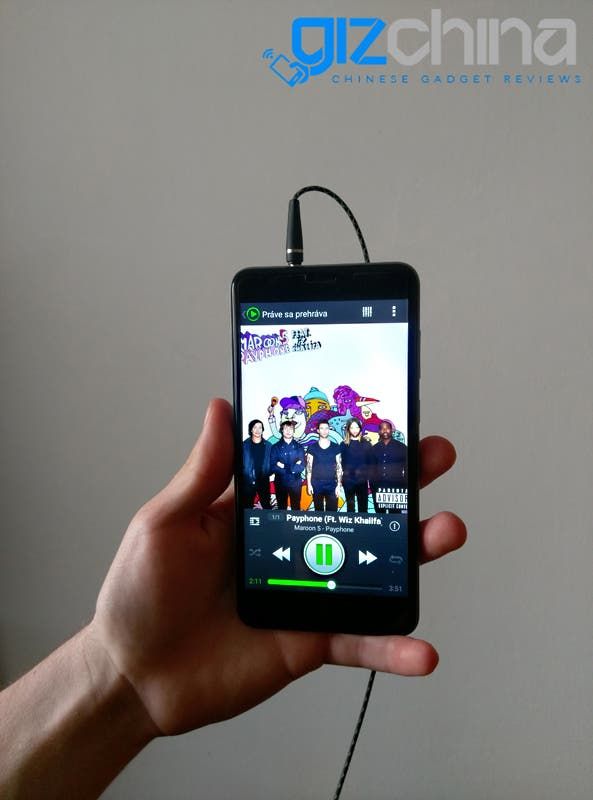 Blackview E7 review – modern starter phone for the beginners