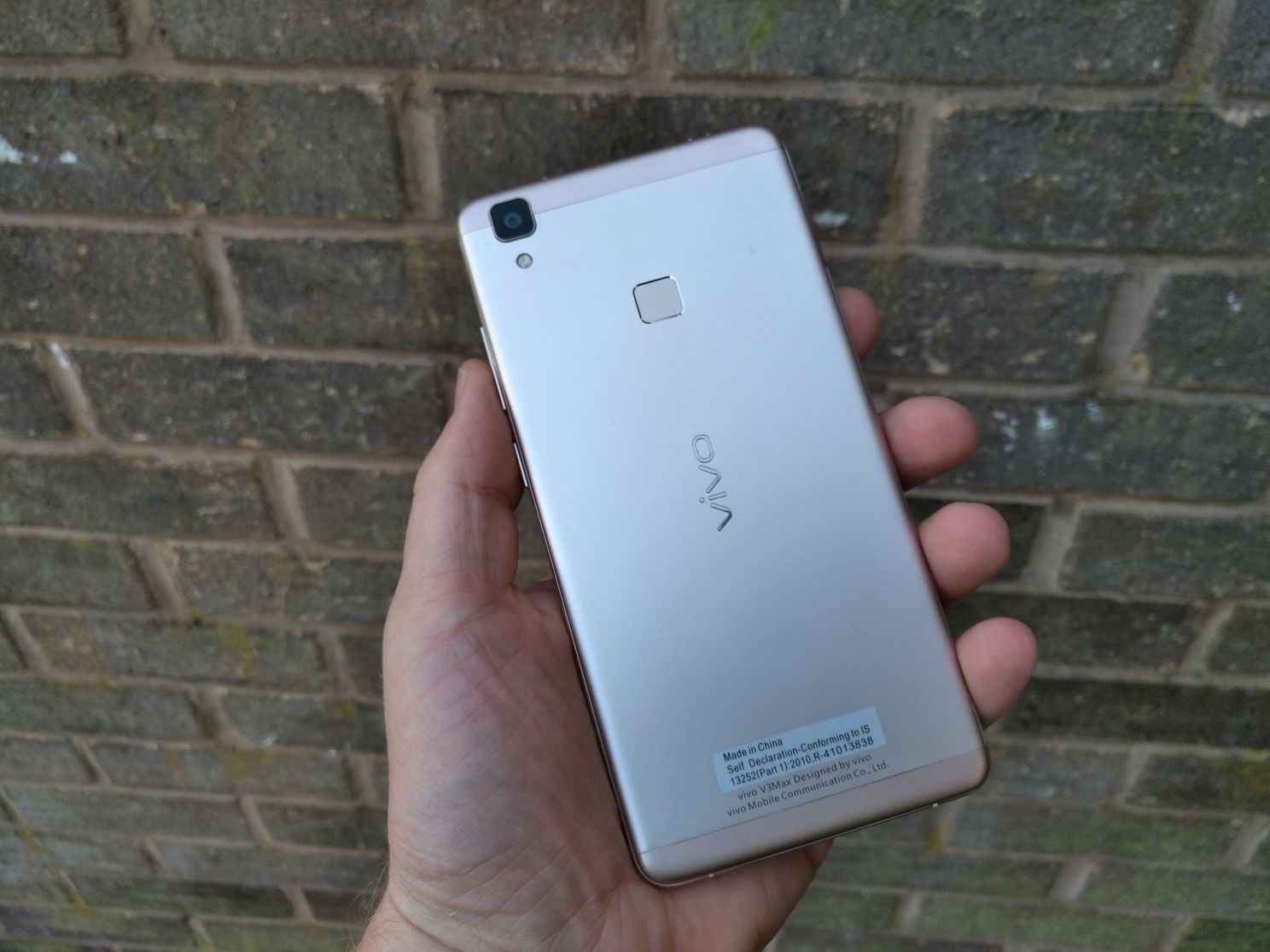 Vivo V3 Max Hands on - Captain Americas Phone