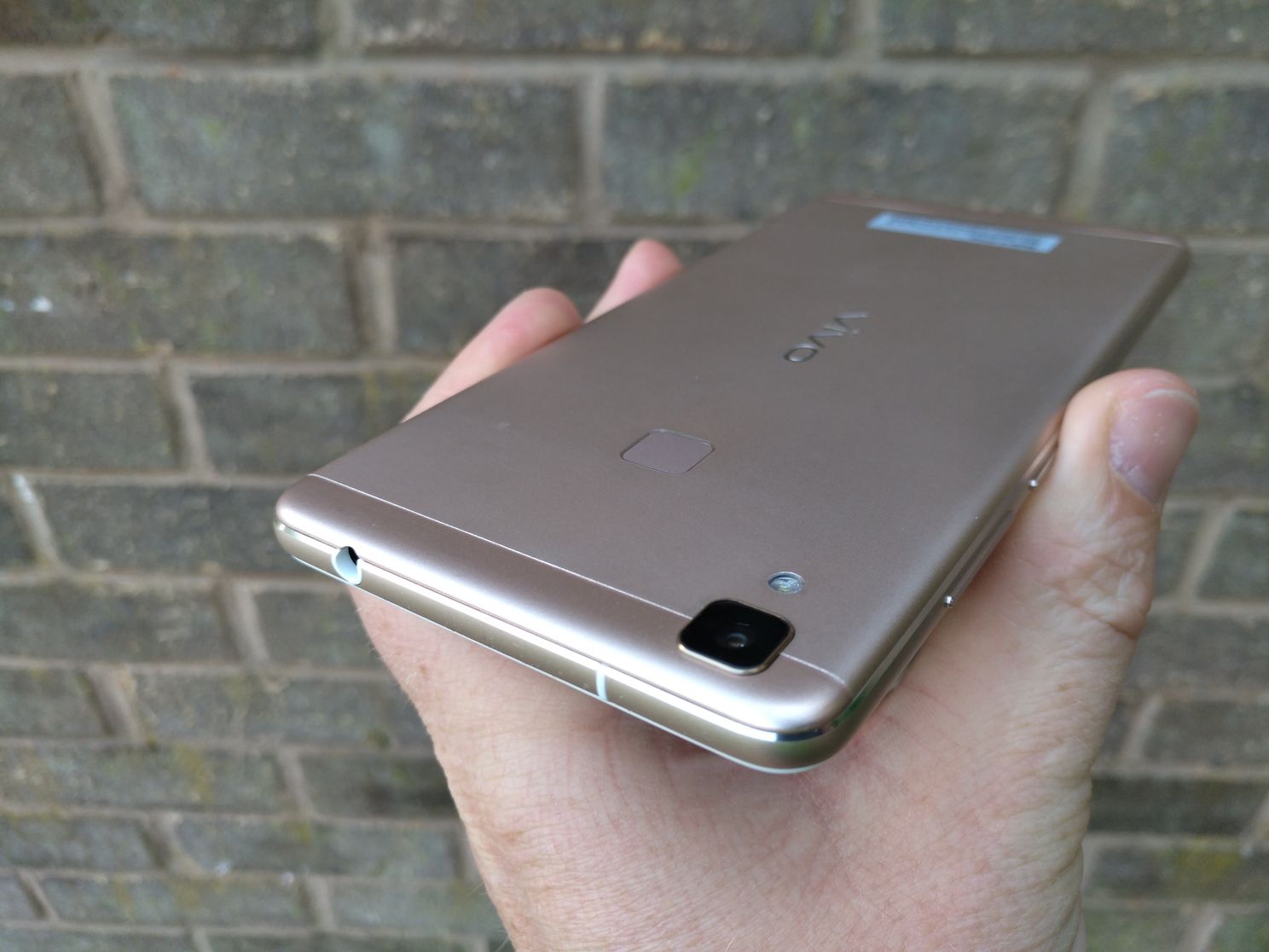 Vivo V3 Max Hands on - Captain Americas Phone