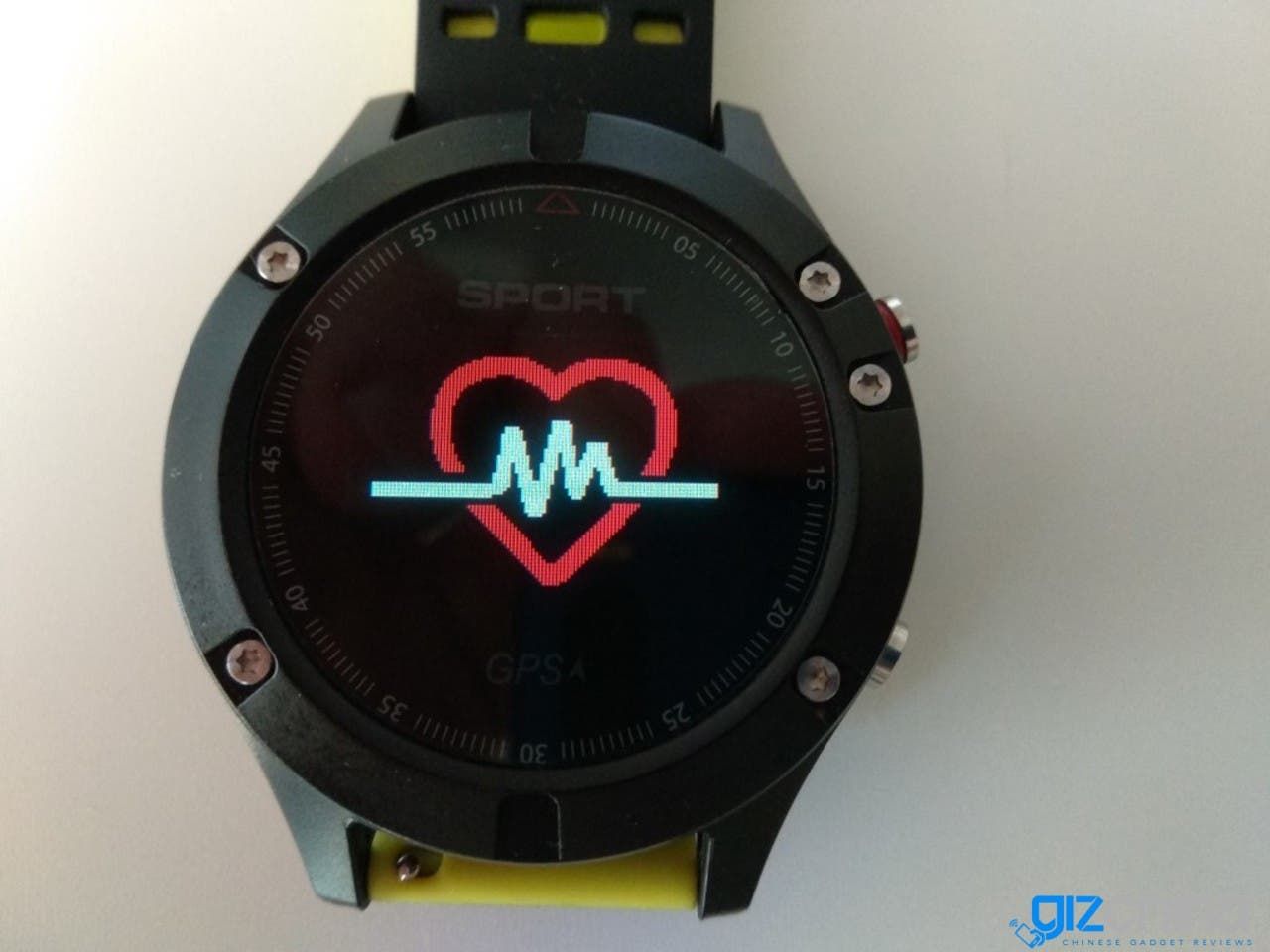 NO.1 F5 Smartwatch: GPS and usability, all in one