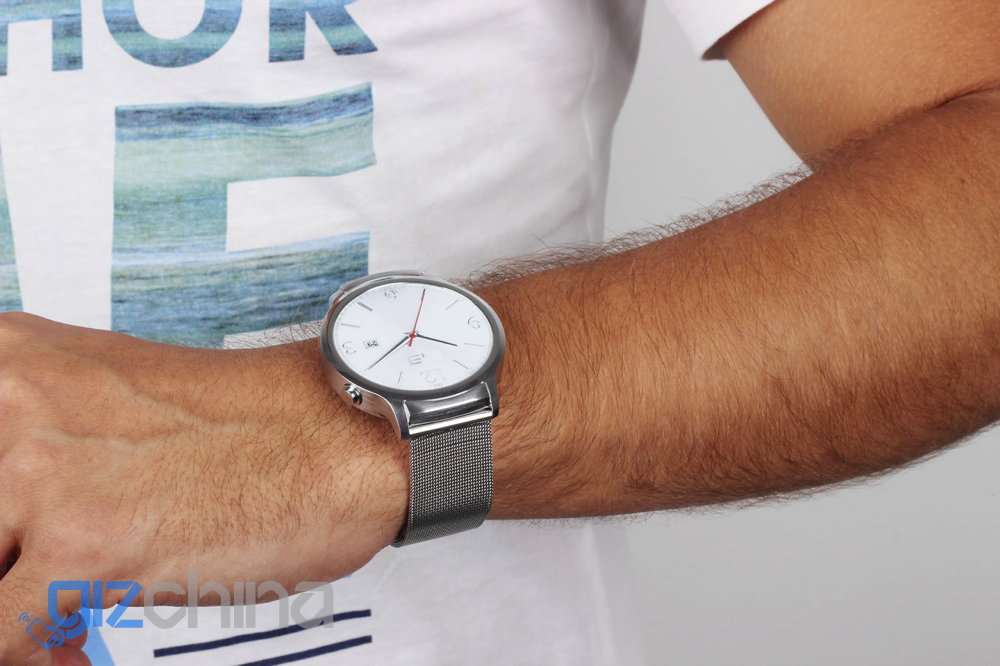 Exclusive: First real photos of Elephone's Ele Watch