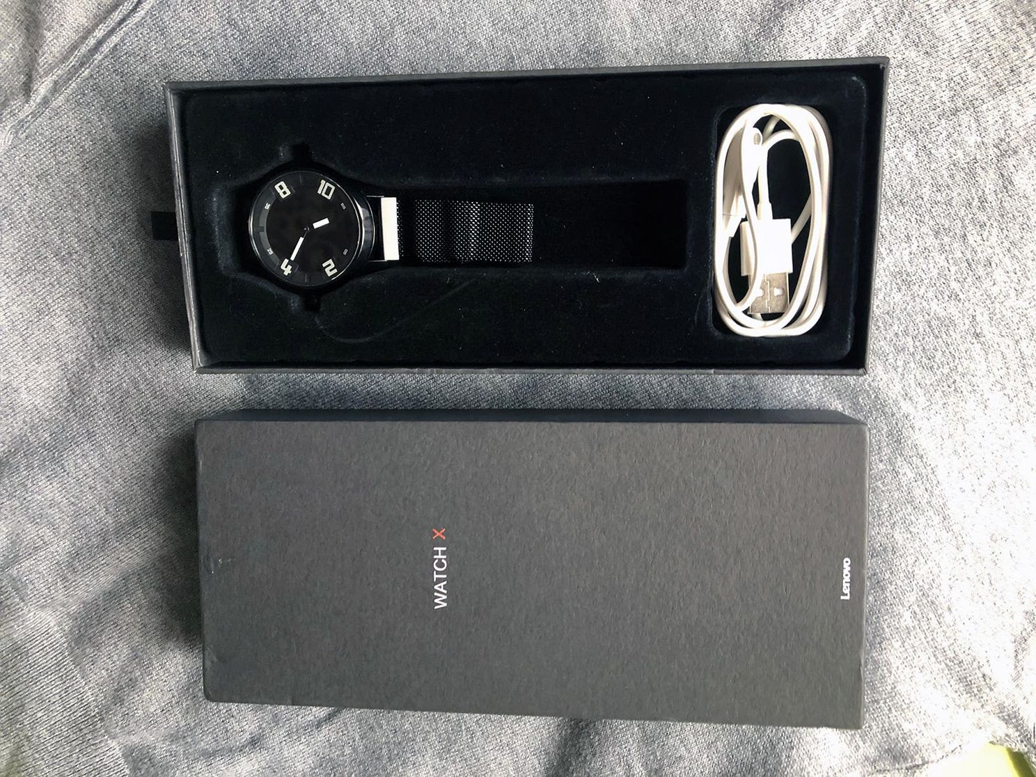 Lenovo Watch X Review: Quite Stylish Hybrid Watch